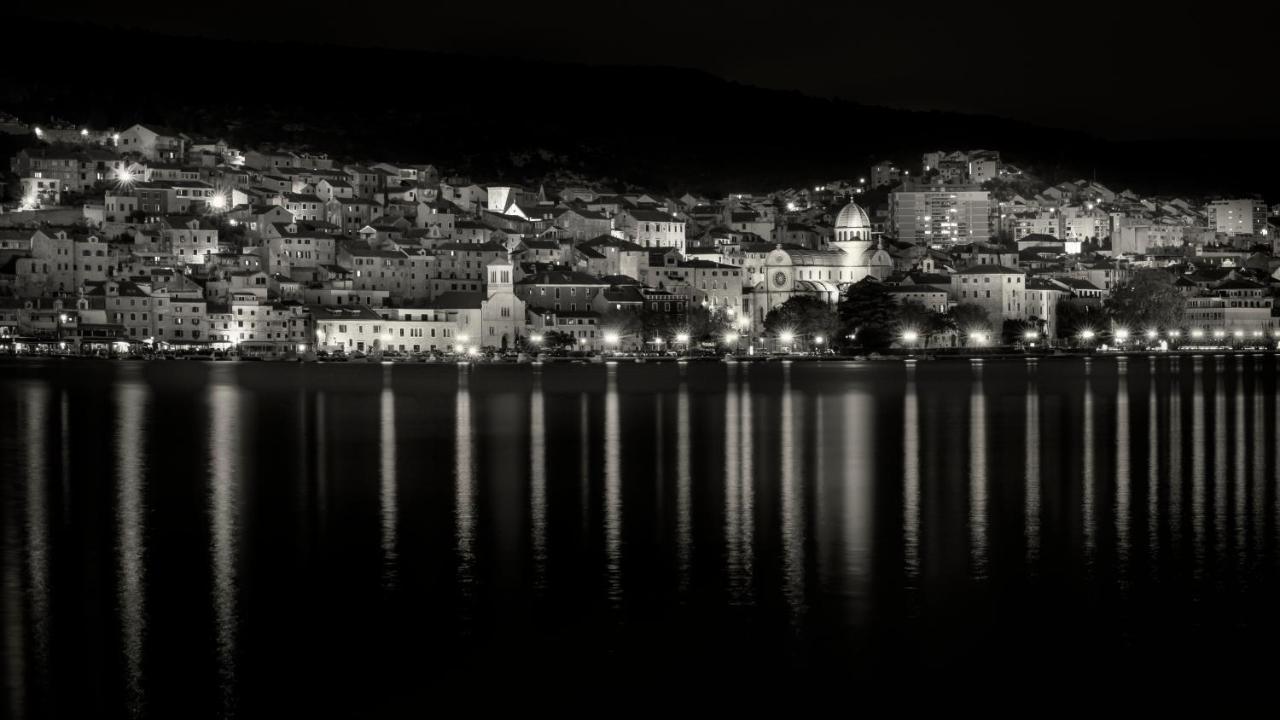 Studio Apartman Max Center Of The Old Town Free Parking Beautiful View Šibenik Exterior foto